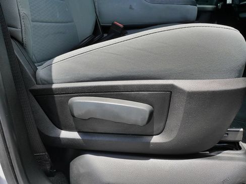 Used 2019 RAM 1500 Classic SLT w/ Protection Group AWD/4WD image 13