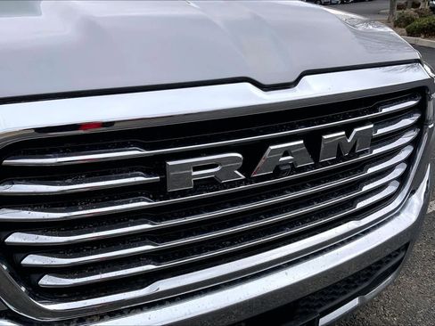 Used 2025 RAM 1500 Laramie image 32