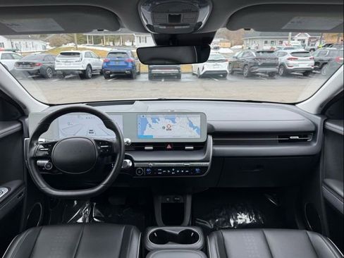 Used 2023 Hyundai Ioniq 5 Limited image 21