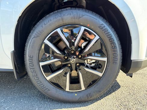 New 2026 Toyota bZ image 7