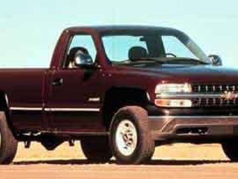 Used 2000 Chevrolet Silverado 1500 LS w/ Off-Road Chassis Pkg image 1