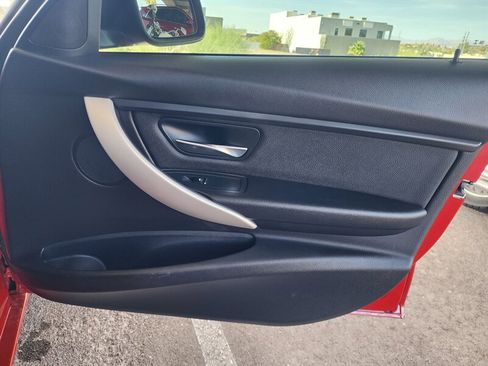 Used 2018 BMW 320i Sedan w/ Convenience Package image 56