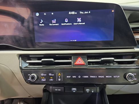Used 2023 Kia Niro Wind w/ Wind Preserve Package FWD image 11