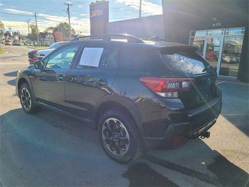 Used 2022 Subaru Crosstrek 2.0i Premium image 10