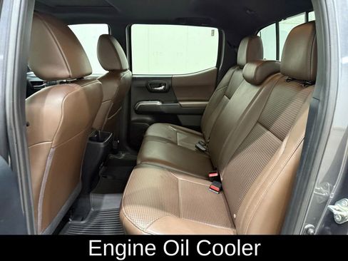 Used 2017 Toyota Tacoma Limited image 16