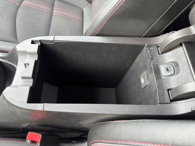 Certified 2024 Chevrolet Equinox RS w/ LPO, Floor Liner Package AWD/4WD image 23