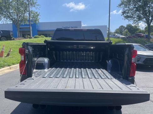 Used 2021 Chevrolet Silverado 1500 Custom Trail Boss AWD/4WD image 8