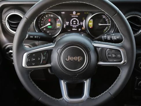 Used 2023 Jeep Wrangler Unlimited Sahara AWD/4WD image 14