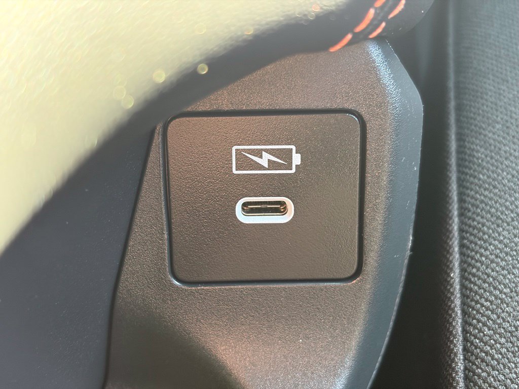 Used 2025 Honda HR-V Sport image 26