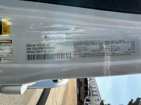 Used 2023 Jeep Wrangler Unlimited Rubicon 4xe AWD/4WD image 23