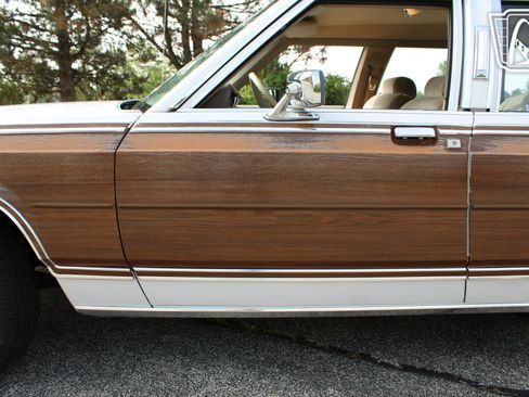 Used 1989 Mercury Grand Marquis Colony Park GS image 29