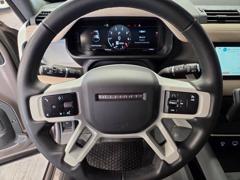 Used 2023 Land Rover Defender 110 X-Dynamic SE AWD/4WD image 16