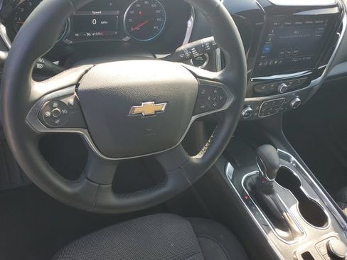 Certified 2023 Chevrolet Traverse LT FWD image 19