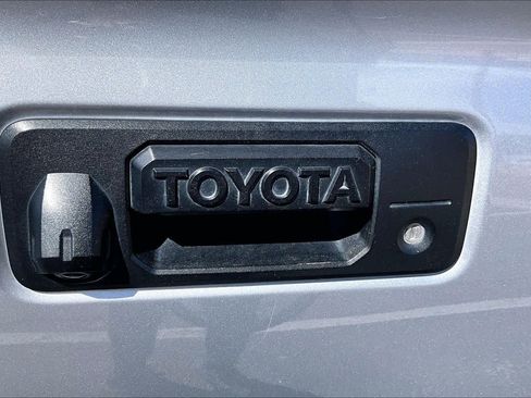 Used 2016 Toyota Tacoma TRD Off-Road image 33