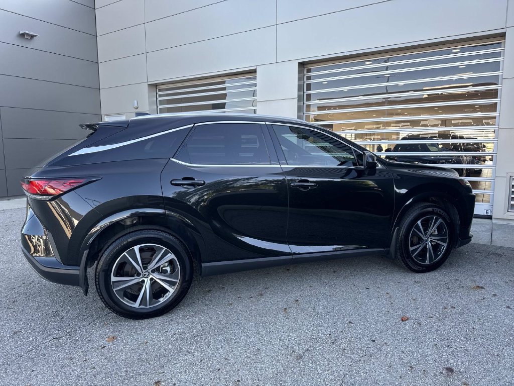 Used 2023 Lexus RX 350 Premium w/ Cold Area Package FWD image 7