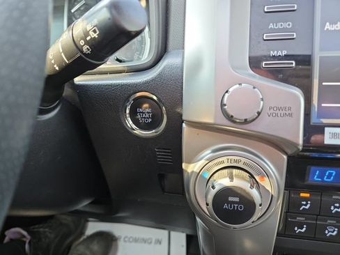 Used 2022 Toyota 4Runner Limited AWD/4WD image 21