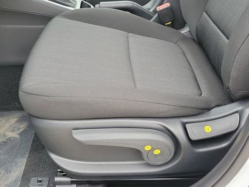 New 2026 Hyundai Venue SE image 16