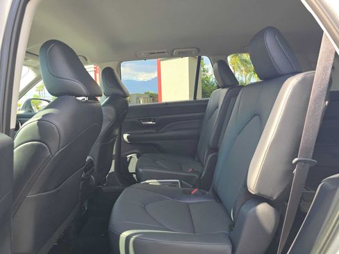 Used 2026 Toyota Grand Highlander FWD image 18