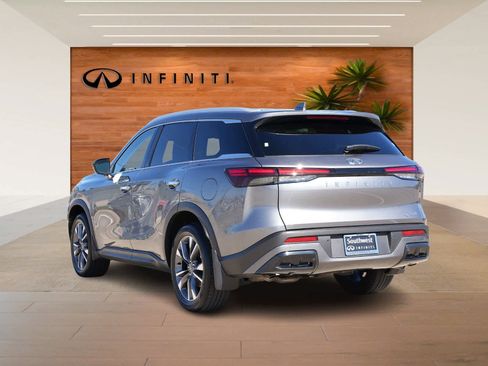 Certified 2025 INFINITI QX60 Luxe w/ Vision Package image 5