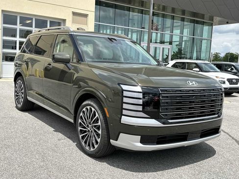 New 2026 Hyundai Palisade Calligraphy FWD image 2