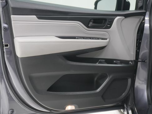 Used 2019 Honda Odyssey Touring image 17
