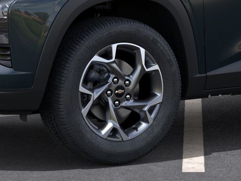 New 2026 Chevrolet Trax LT w/ Driver Confidence Package FWD image 9