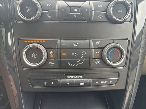 Used 2018 Ford Explorer 4WD image 14