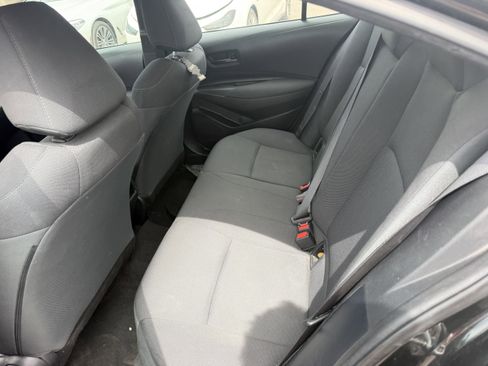 Used 2022 Toyota Corolla LE FWD image 10