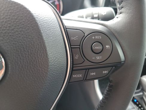Certified 2025 Toyota RAV4 XLE Premium FWD image 32