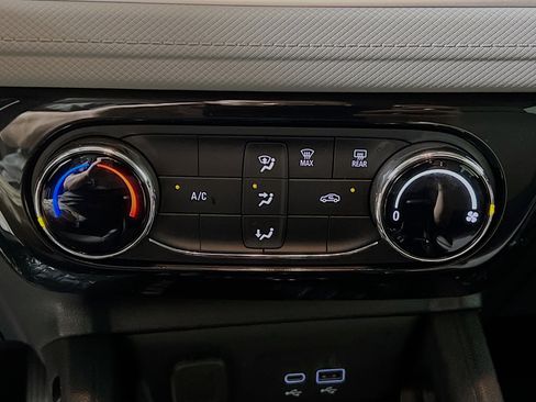 Used 2024 Chevrolet TrailBlazer LT image 26