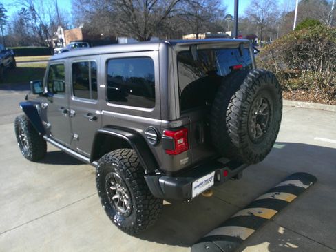 Used 2021 Jeep Wrangler Unlimited Rubicon w/ Trailer Tow Package image 9