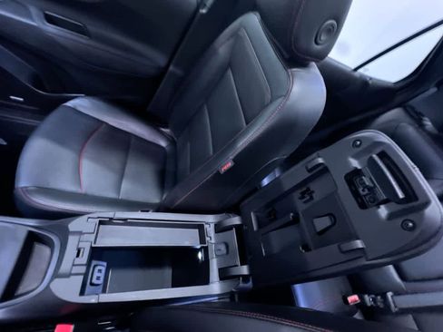 Used 2024 Chevrolet Equinox RS w/ RS Leather Package image 27