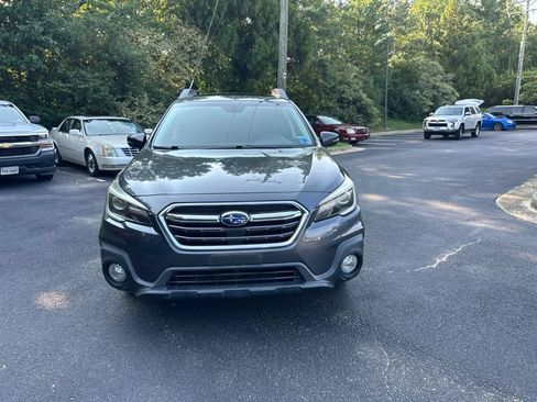 Used 2019 Subaru Outback 2.5i Limited AWD/4WD image 9