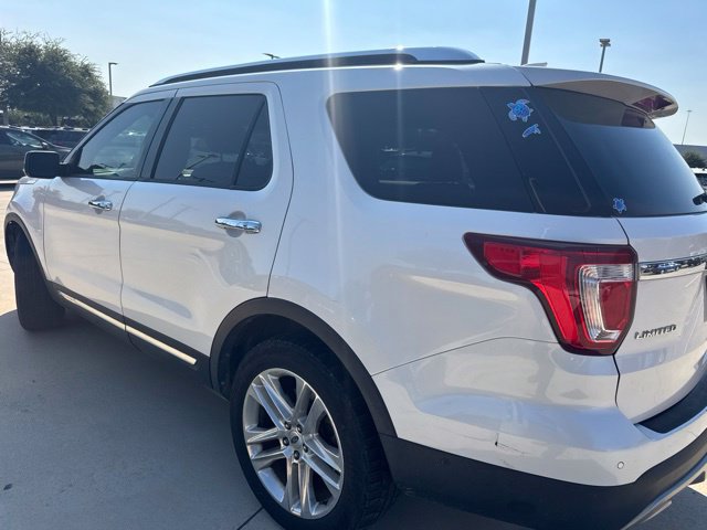 Used 2016 Ford Explorer Limited w/ Equipment Group 301A FWD image 5