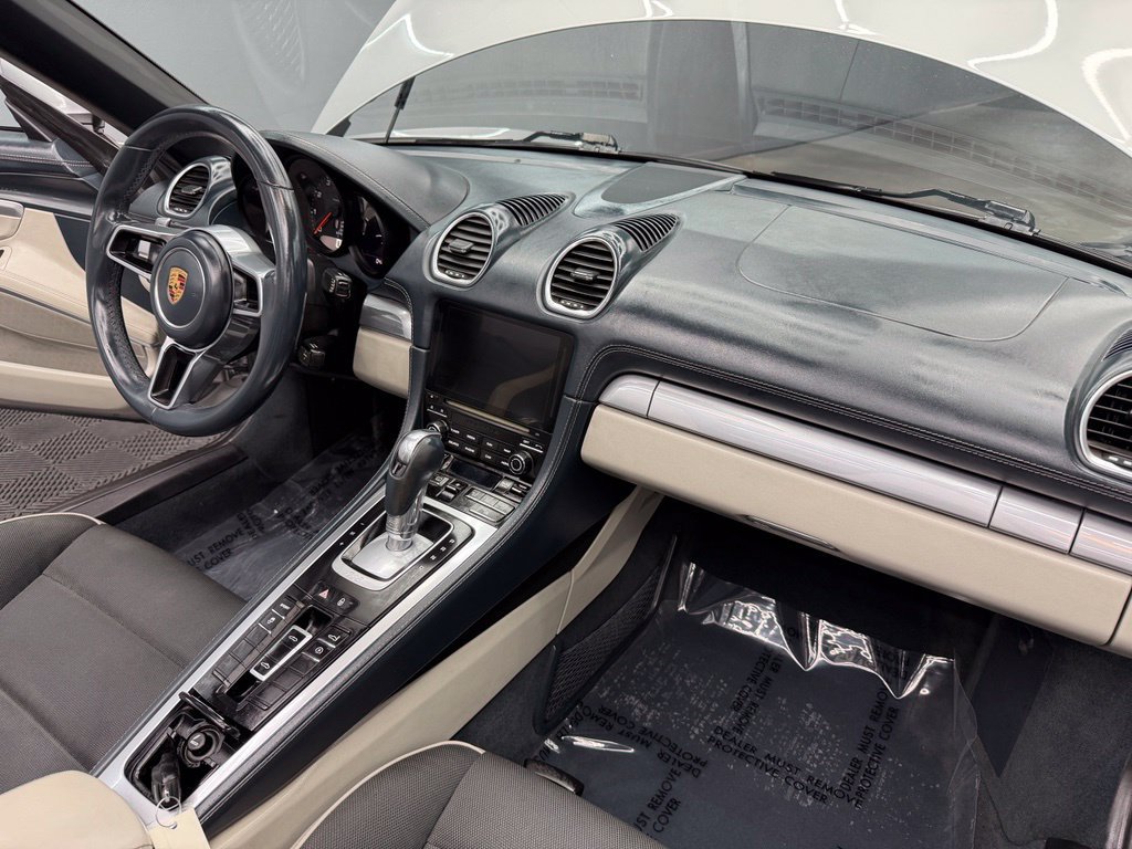 Used 2018 Porsche 718 Boxster RWD image 37
