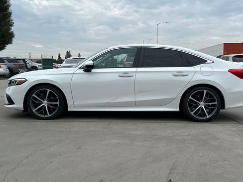 Used 2024 Honda Civic Touring image 6