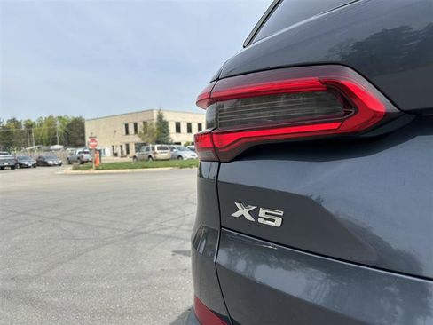 Used 2019 BMW X5 xDrive40i w/ Premium Package 2 image 44