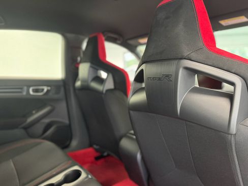 Used 2025 Honda Civic Type R image 30