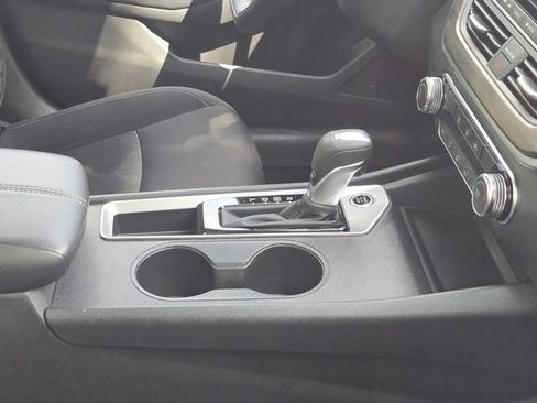 Certified 2025 Nissan Altima 2.5 SV image 5