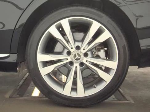 Used 2020 Mercedes-Benz C 300 4MATIC Sedan image 14