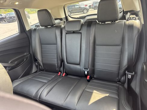 Used 2016 Ford Escape Titanium w/ Equipment Group 301A AWD/4WD image 13