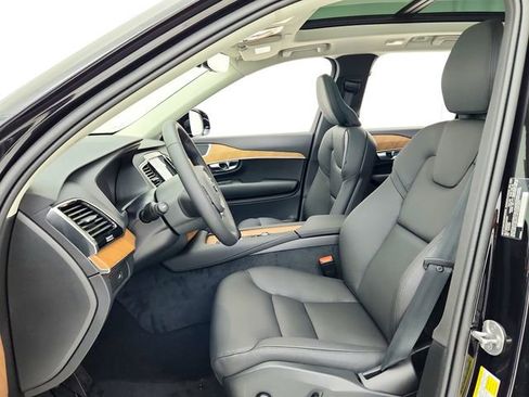 New 2025 Volvo XC90 B6 Plus w/ Protection Package Premier image 21