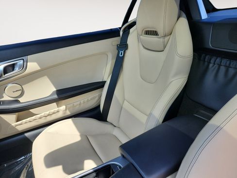 Used 2018 Mercedes-Benz SLC 300 image 13