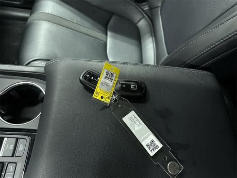 Used 2024 Honda Pilot Touring image 37