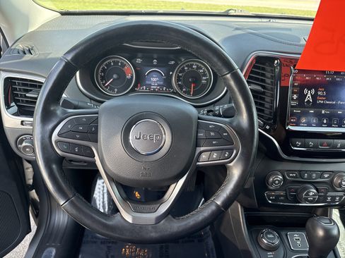 Used 2021 Jeep Cherokee Limited w/ Elite Package AWD/4WD image 14