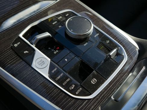 New 2026 BMW X7 xDrive40i w/ M Sport Package image 12