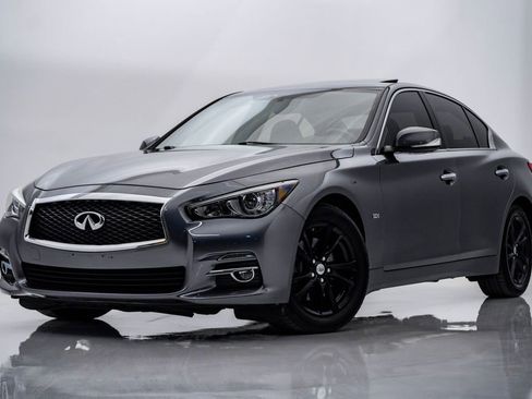 Used 2017 INFINITI Q50 Signature Edition w/ All Weather Package (L93) image 1