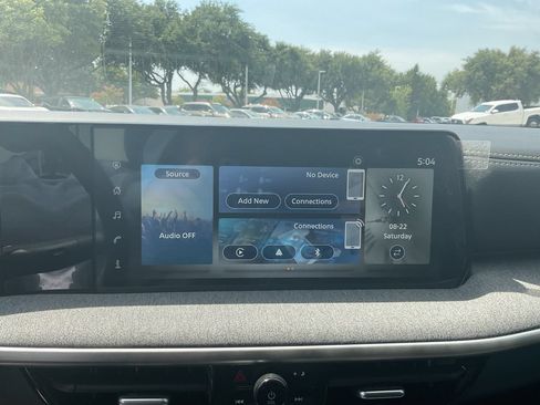 Used 2025 Nissan Kicks SV FWD image 27