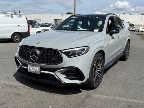 Used 2025 Mercedes-Benz GLC 43 AMG 4MATIC image 2