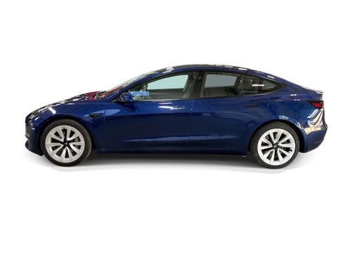Certified 2023 Tesla Model 3 Standard Range RWD image 3